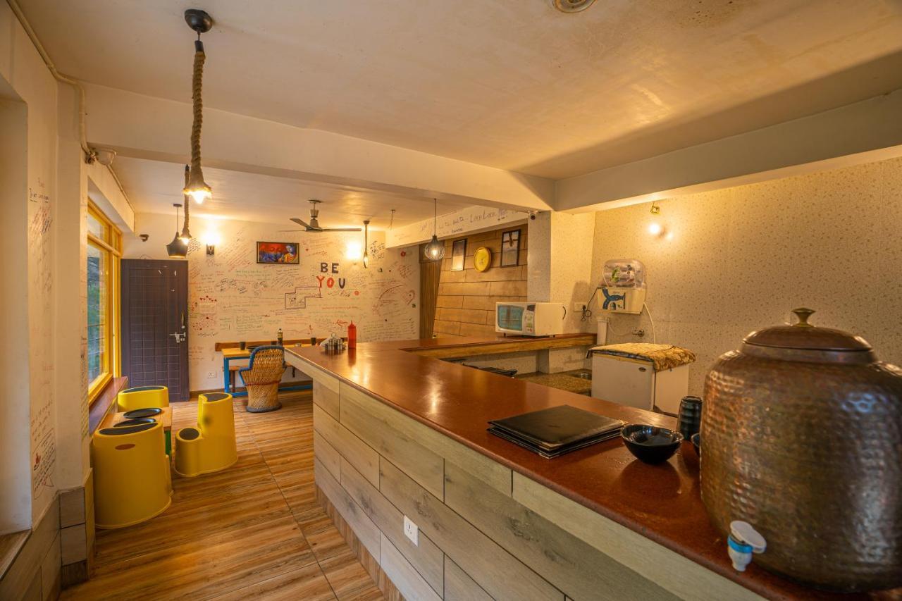 The Hosteller Mussoorie By The Streamside, Kempty Exterior foto