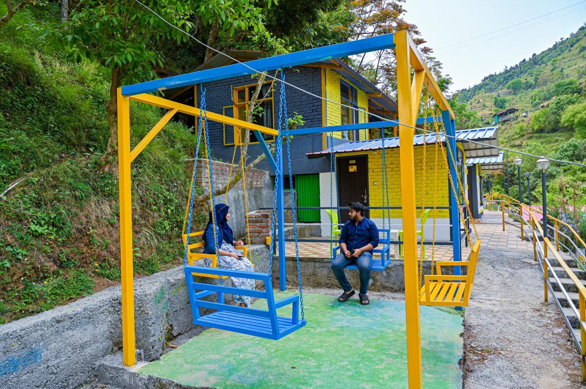 The Hosteller Mussoorie By The Streamside, Kempty Exterior foto