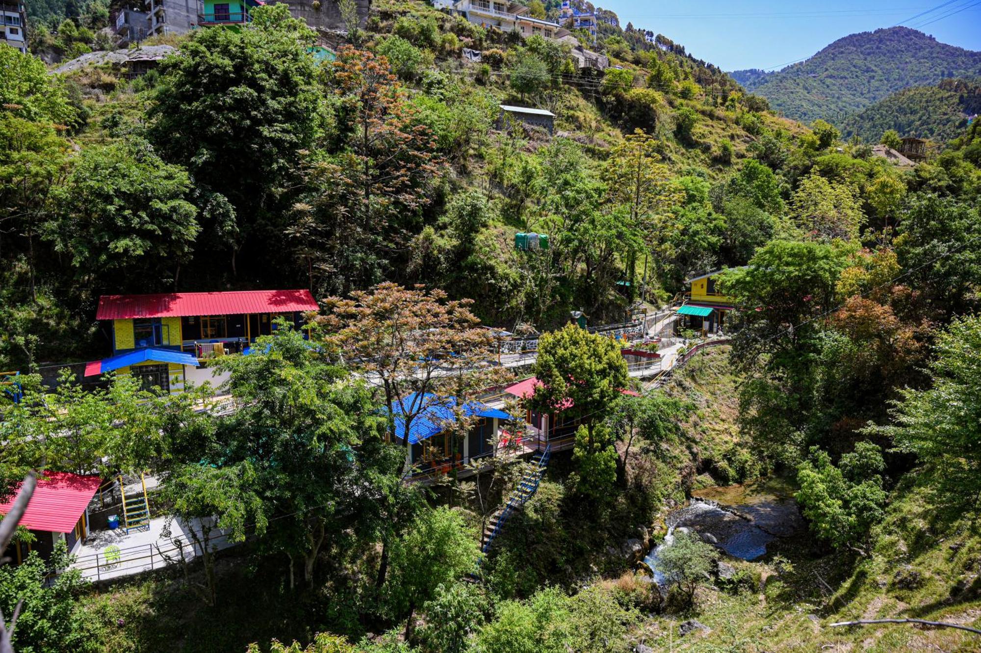 The Hosteller Mussoorie By The Streamside, Kempty Exterior foto